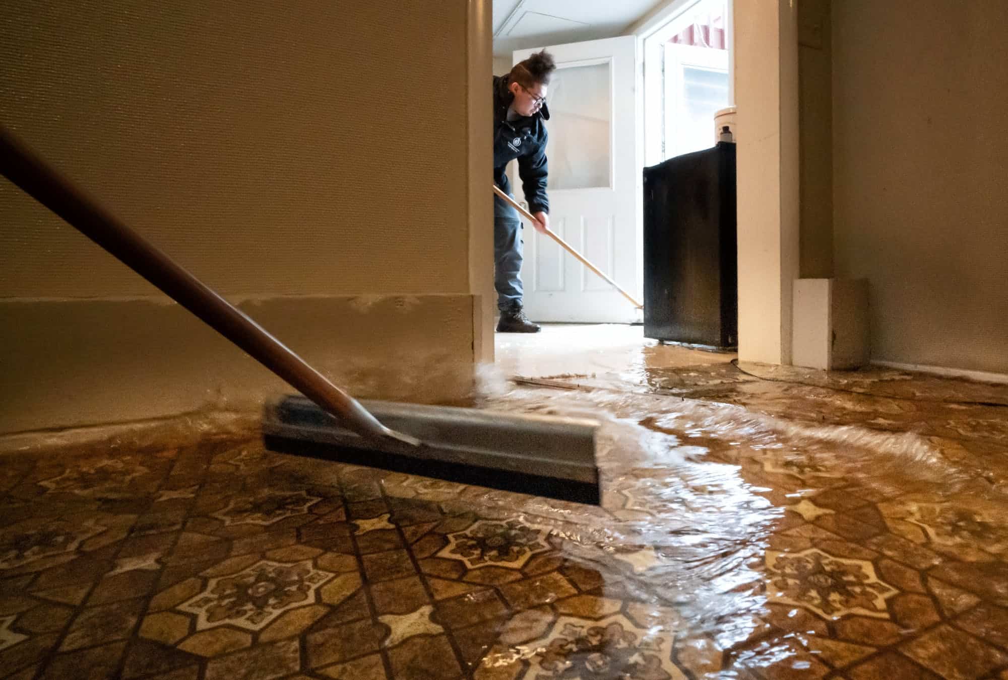 Minneapolis Water Damage, Flood Removal Service Minneapolis, Water Damage Restoration Minneapolis, Water Damage Minneapolis, Flood Water Removal Services Minneapolis, Raw Sewage Cleanup Minneapolis, Sewage Removal Services Minneapolis